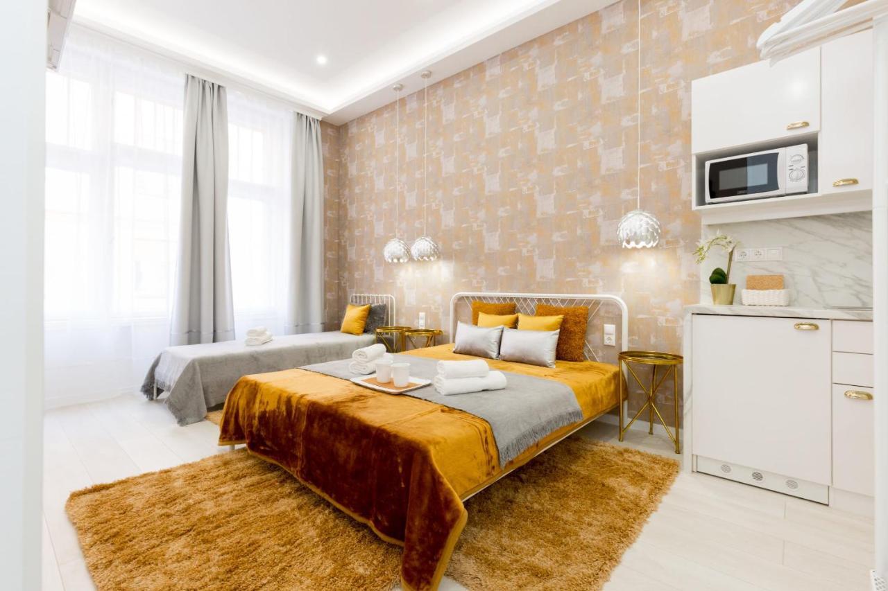 Unique & Lovely Place With Ac Budapest Exterior photo